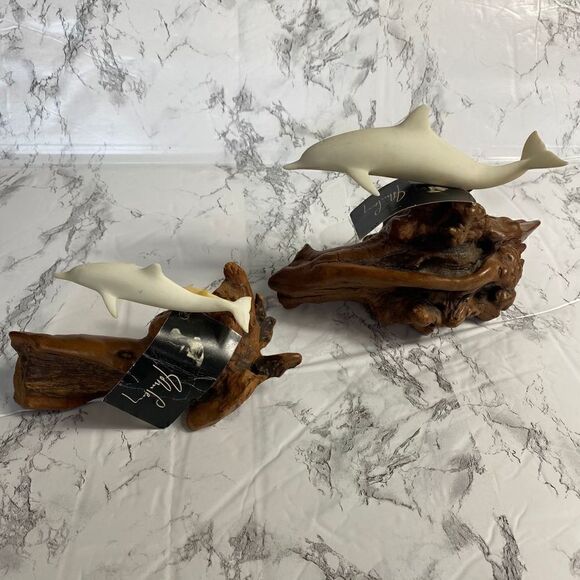 John Perry Dolphins on A Wood Sculpture Base - Picture 5 of 7